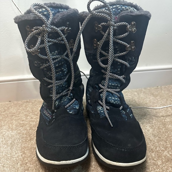 BearPaw Shoes - Bearpaw Tall Knit & Suede Winter Snow Boots Women’s 8 Blue Patterned Lace-Up